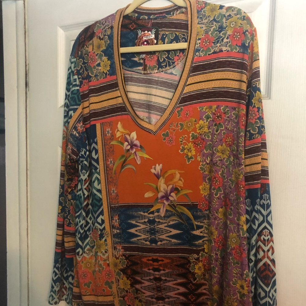 Johnny was blouse xl
